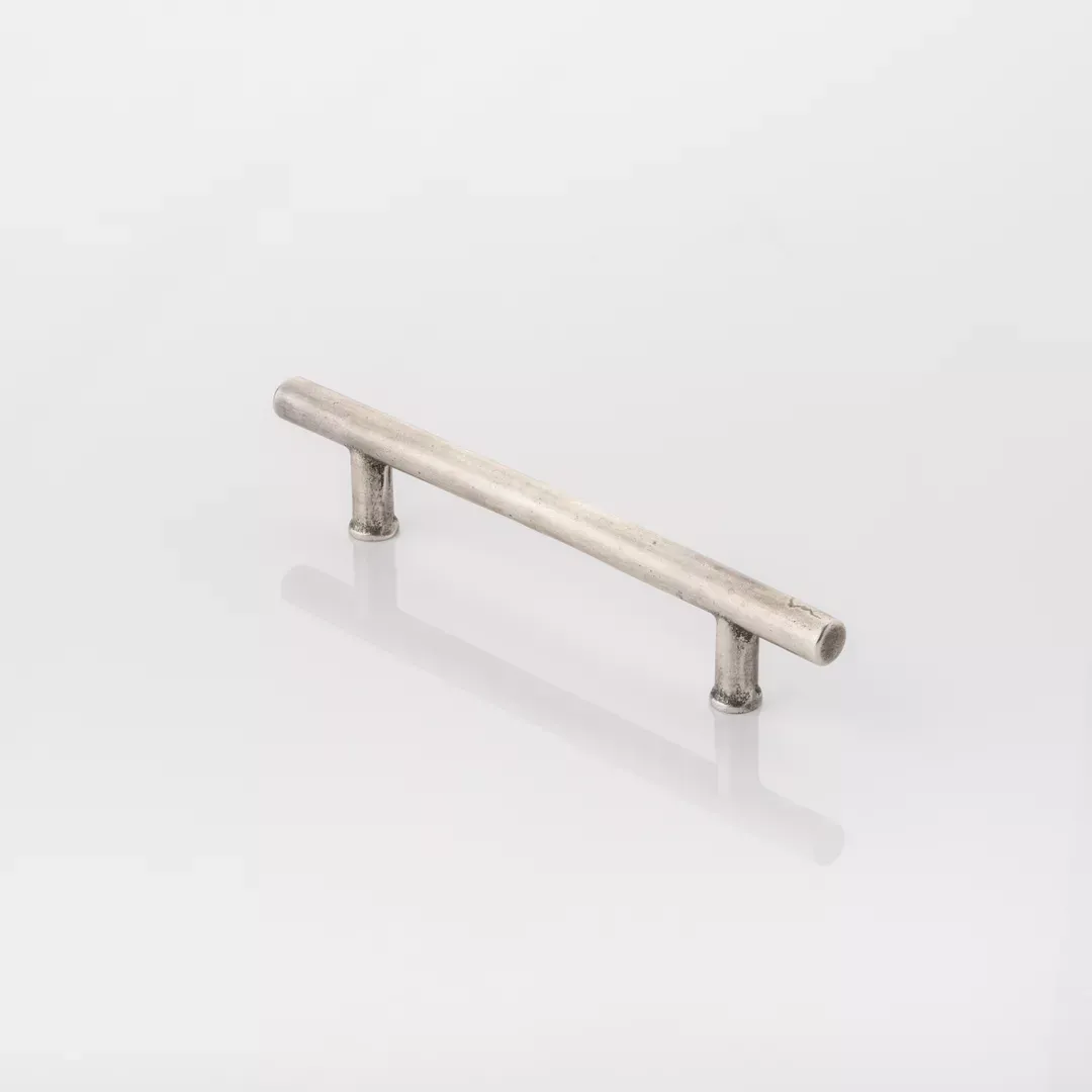 Organo Cabinet Handle (CH1027) in Organo Old Silver on a white background
